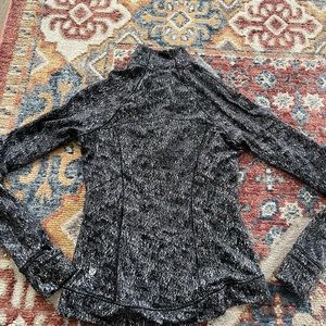 Fitted Lululemon Half-zip Pullover